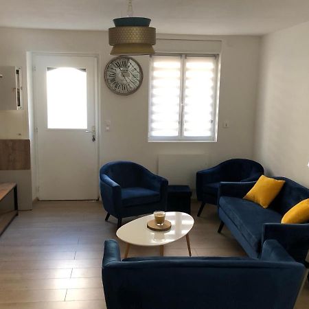 Une Maison Agreable Pour Se Detendre Saint-Quentin  Exterior foto