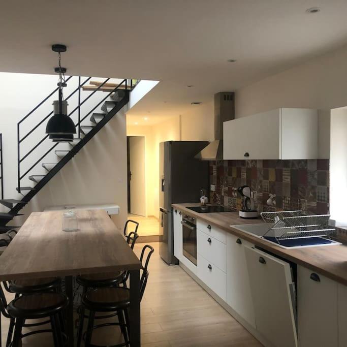 Une Maison Agreable Pour Se Detendre Saint-Quentin  Exterior foto